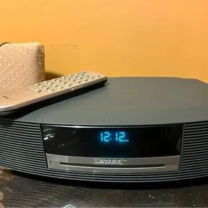 ⭐️BOSE Wave Radio/CD アメリカ仕様 初期モデル 1280px-Bose_Wave_Radio-CD.jpg